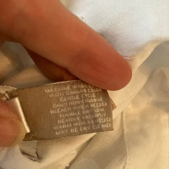 Chicos White Polka Dot embroidered on white background Button-Up Shirt (2) - Picture 12 of 13